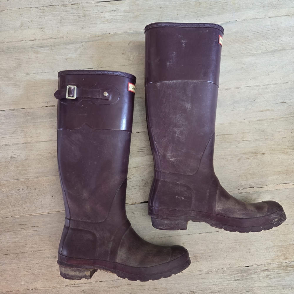 Hunter Dark Purple Rain Boots